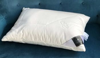 Подушка Trois Couronnes Ahimsa Silk